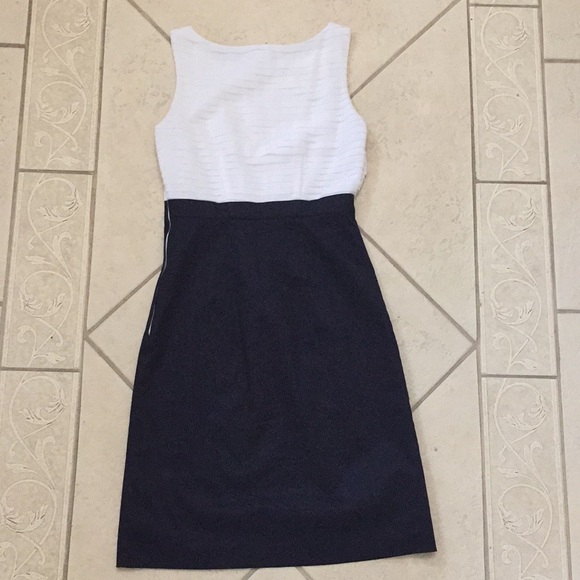 H&M layered white top, navy bottom business dress - Picture 3 of 3